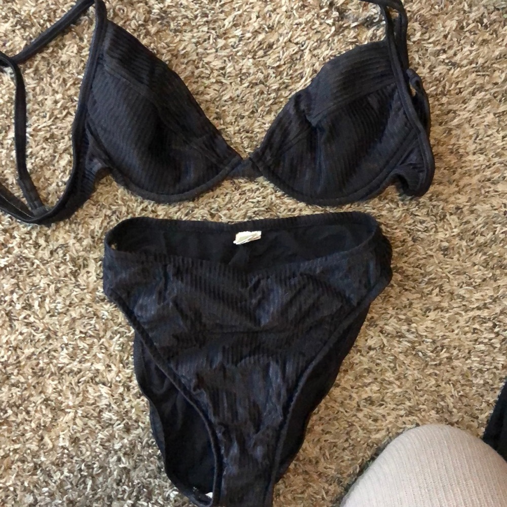 Vintage Victoria’s Secret swimsuit circa 90s